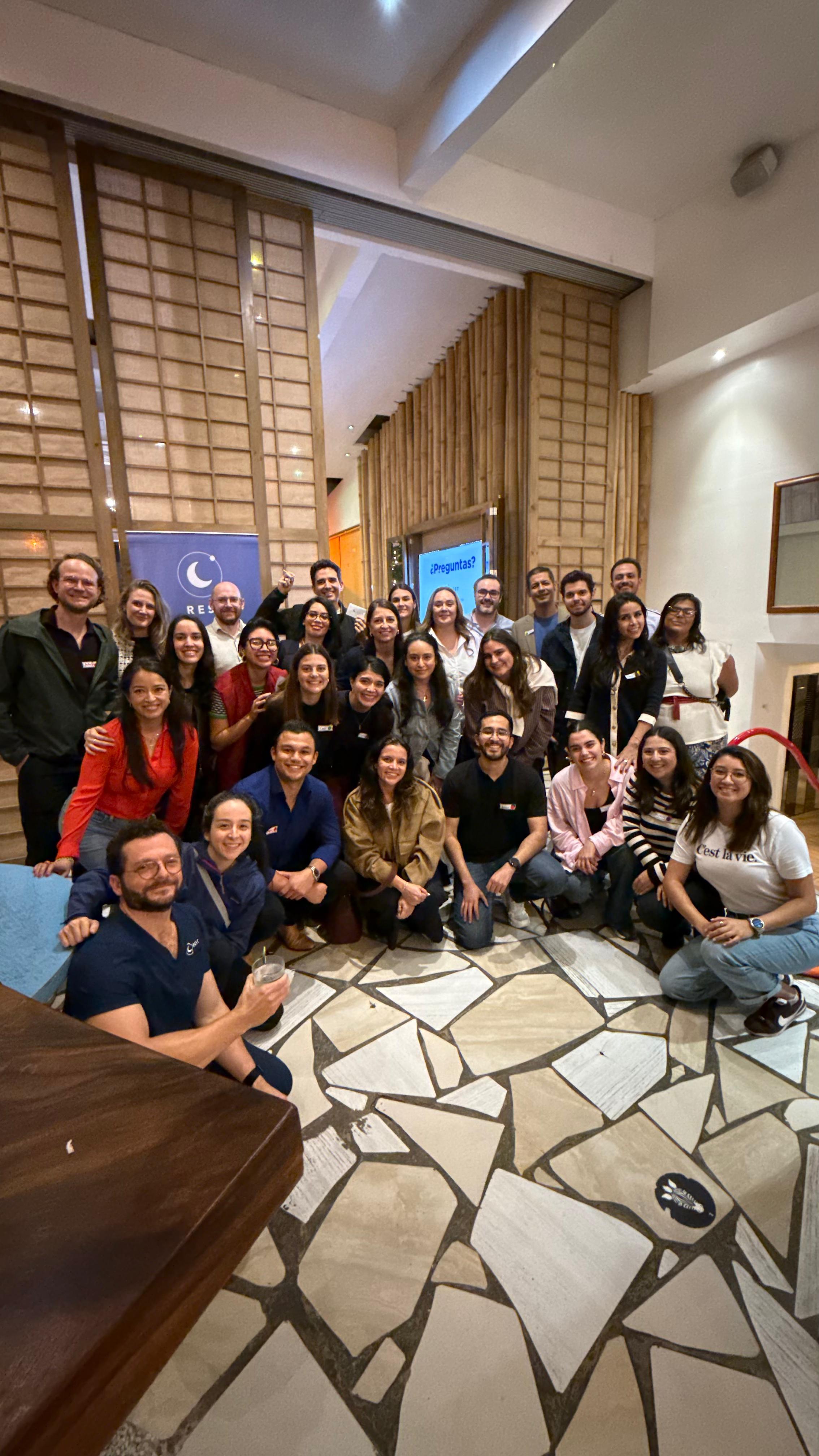 Un momento de la comunidad Outliers en uno de sus eventos.